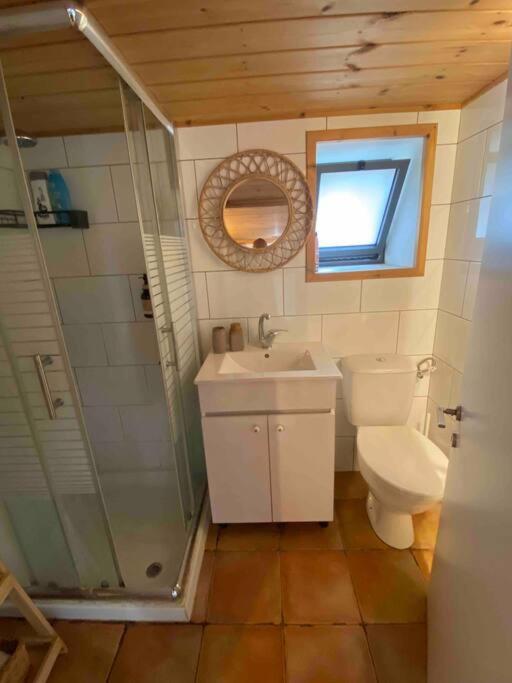 Bit Cabin Near The Airport Kfar Daniel 외부 사진